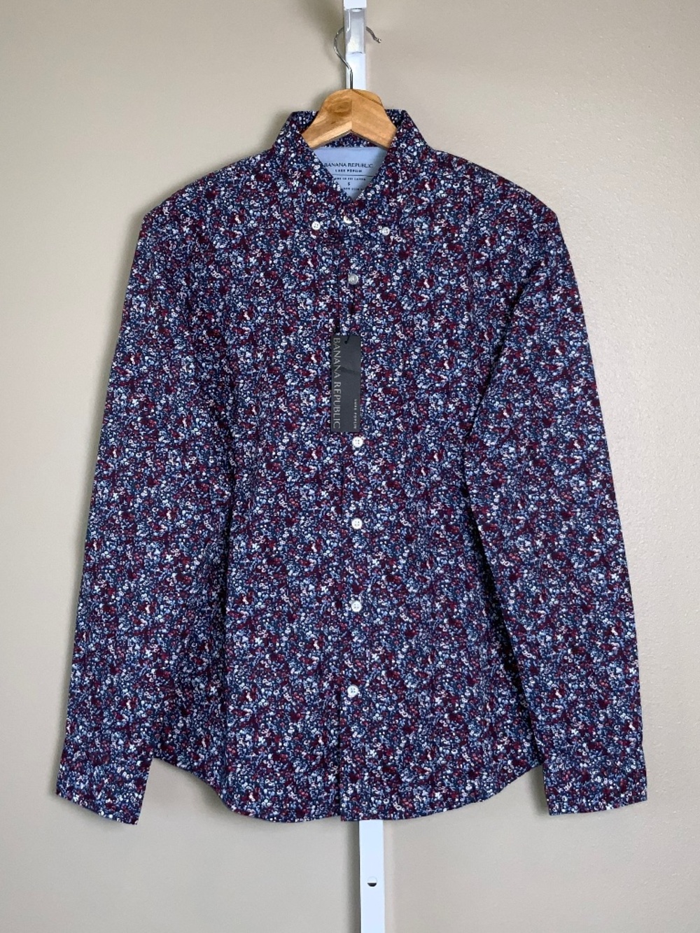 Banana Republic Luxe Poplin Untucked Slim Fit Floral Button Down Oxford Shirt